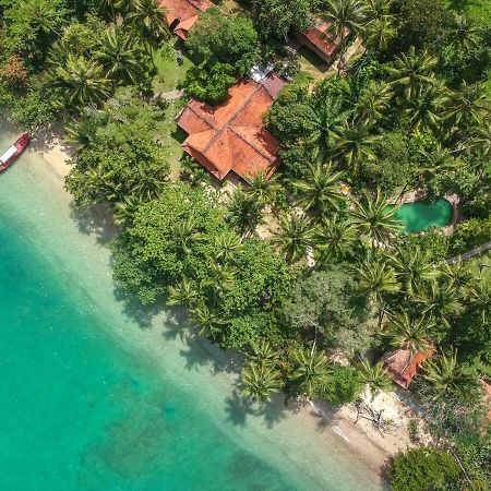 Baan Mai Beachfront Lone Island Phuket Exteriör bild