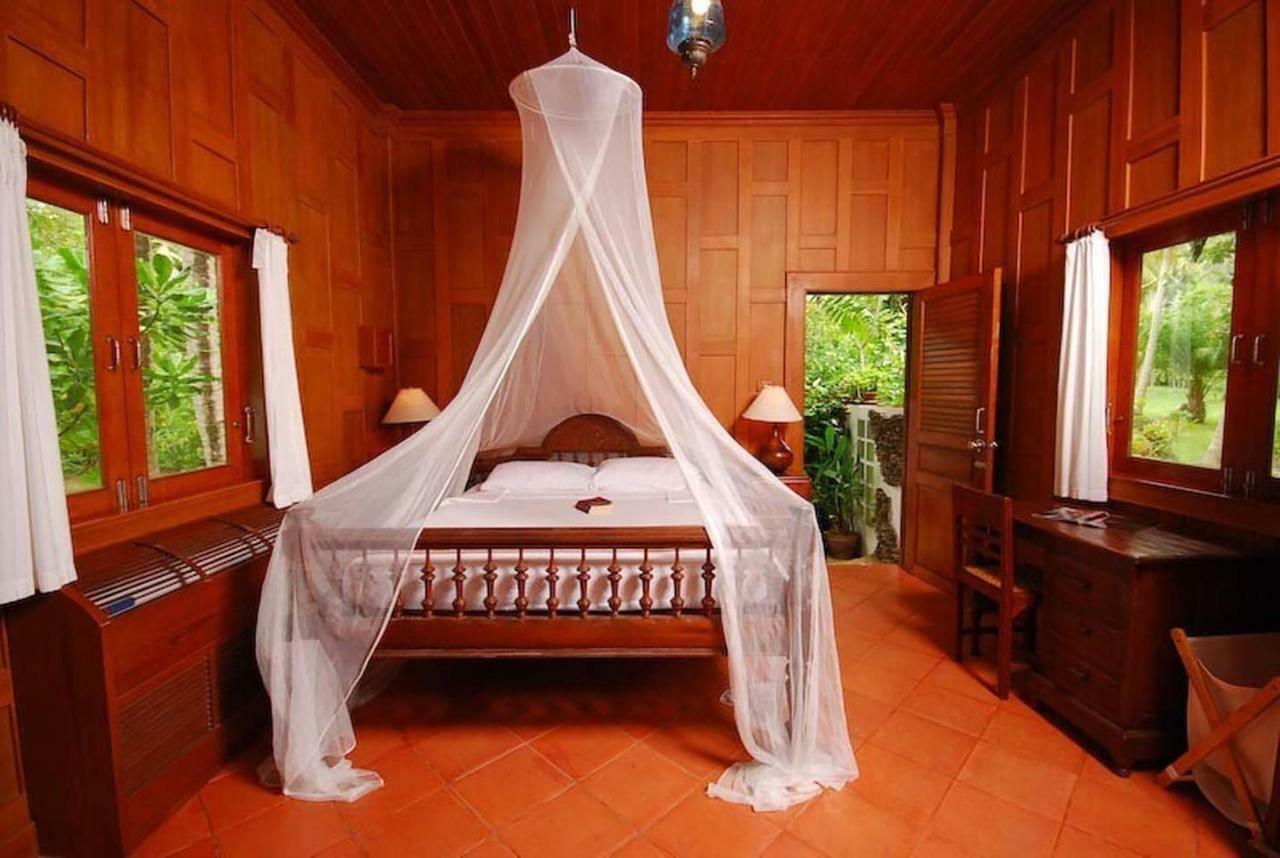 Baan Mai Beachfront Lone Island Phuket Exteriör bild