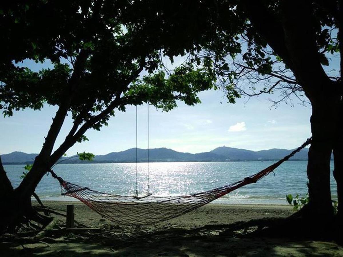 Baan Mai Beachfront Lone Island Phuket Exteriör bild